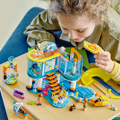 Đồ chơi lắp ráp Trung tâm cứu hộ sinh vật biển LEGO FRIENDS 41736