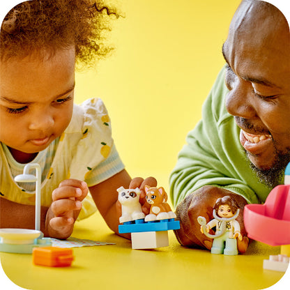 Đồ chơi lắp ráp Phòng khám bác sĩ thú y LEGO DUPLO 10438