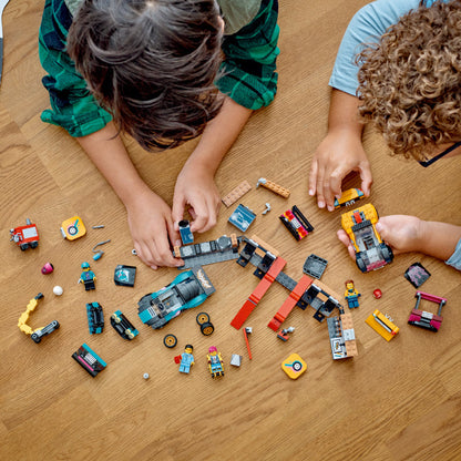 Đồ Chơi Lắp Ráp Trạm Ga-Ra Nâng Cấp Xe Đua LEGO CITY 60389